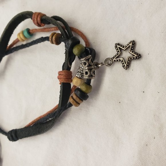 SOLD Trio of leather toggle charm style hippy Boho bracelets - Picture 3 of 5
